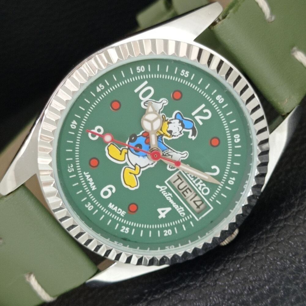 Vintage 1976 Disney Seiko Automatic Mens Silver Watch W/daydate & Donald accents